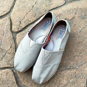BOBS healed grey slip on’s women’s size 10